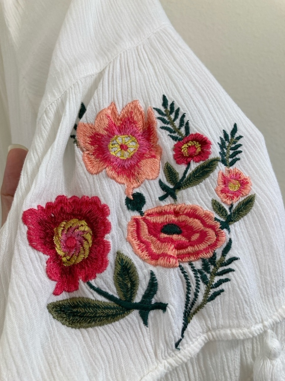 Blue Rain White Peasant Top with Floral Embroidery and Tassel Trim Size S - Picture 4 of 9